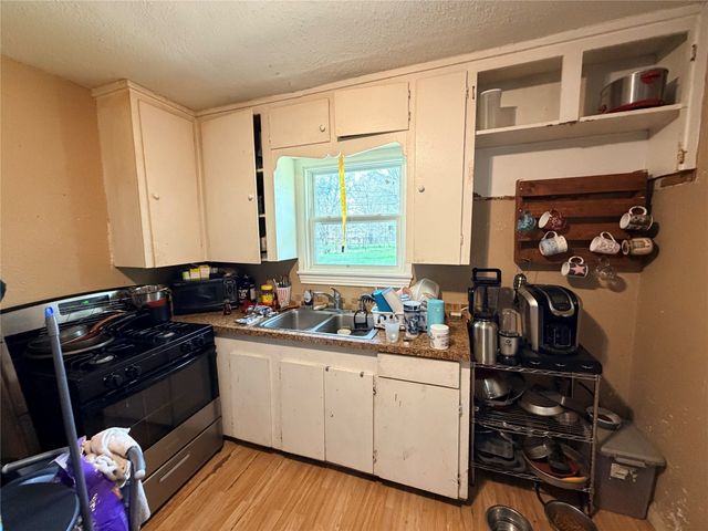 2016 Daniel Street, Fort Worth, TX 76104