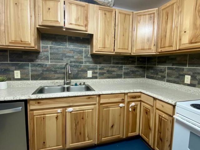 1408 E Providence Ave, Spokane, WA 99207