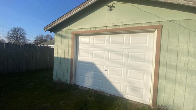 1408 E Providence Ave, Spokane, WA 99207