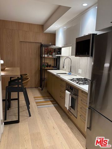 400 S Broadway 917, Los Angeles, CA 90013