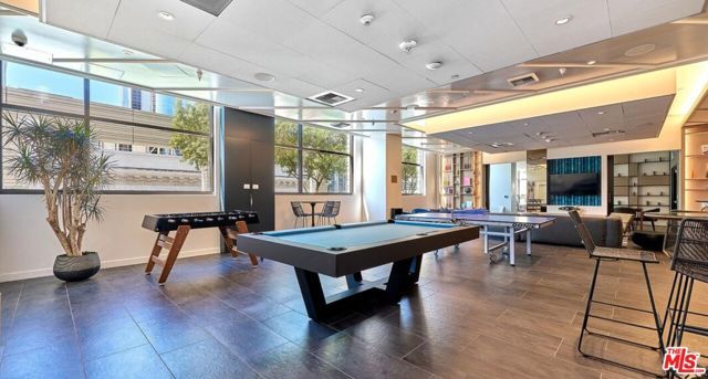 400 S Broadway 917, Los Angeles, CA 90013