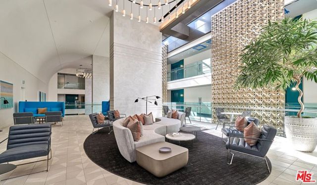 400 S Broadway 917, Los Angeles, CA 90013