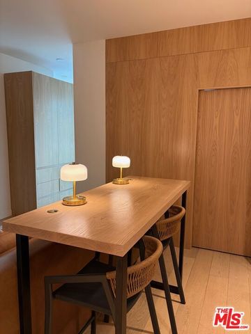 400 S Broadway 917, Los Angeles, CA 90013