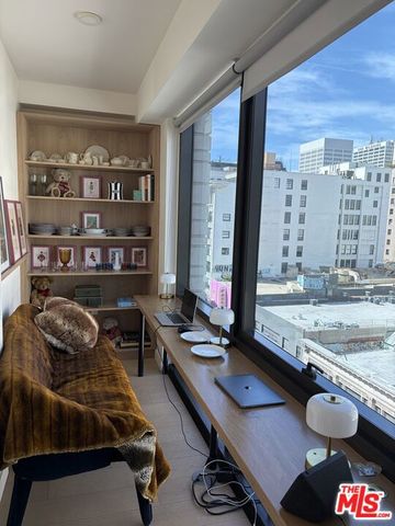400 S Broadway 917, Los Angeles, CA 90013