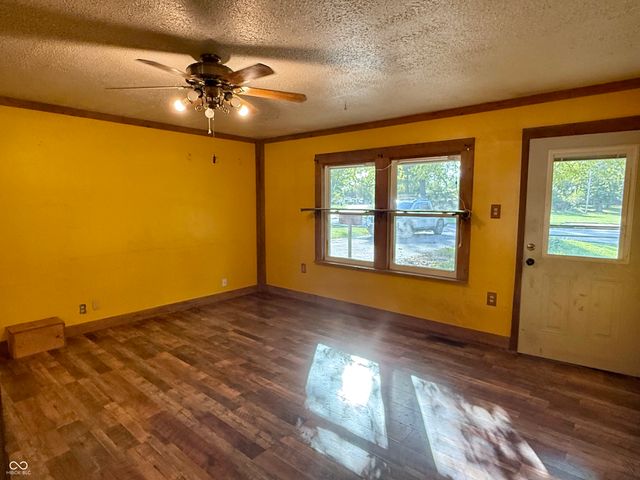 241 Mooreland Drive, Whiteland, IN 46184