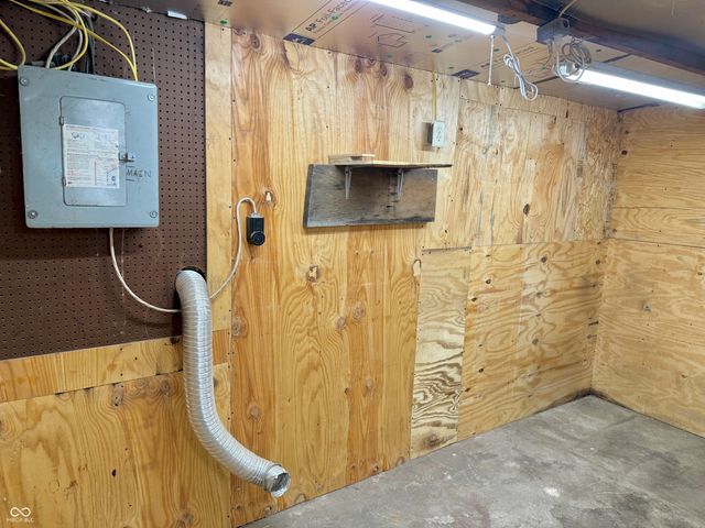 241 Mooreland Drive, Whiteland, IN 46184