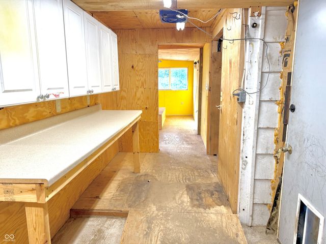 241 Mooreland Drive, Whiteland, IN 46184