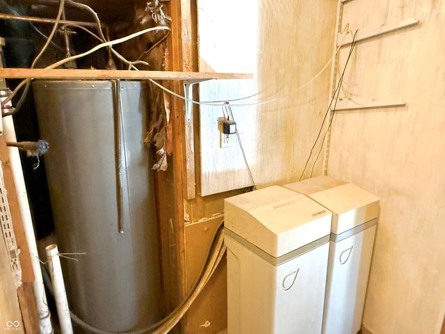 241 Mooreland Drive, Whiteland, IN 46184