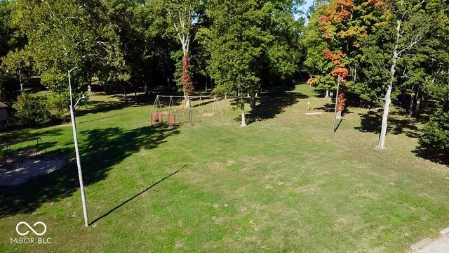 241 Mooreland Drive, Whiteland, IN 46184