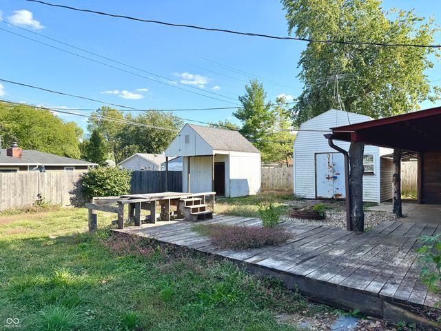 241 Mooreland Drive, Whiteland, IN 46184