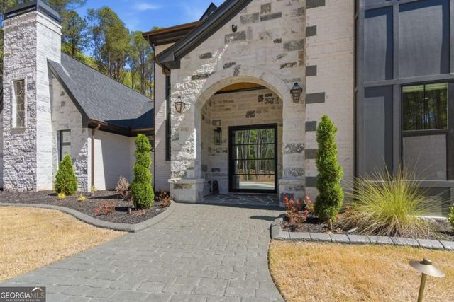 1315 Sandy Creek Road, Tyrone, GA 30290
