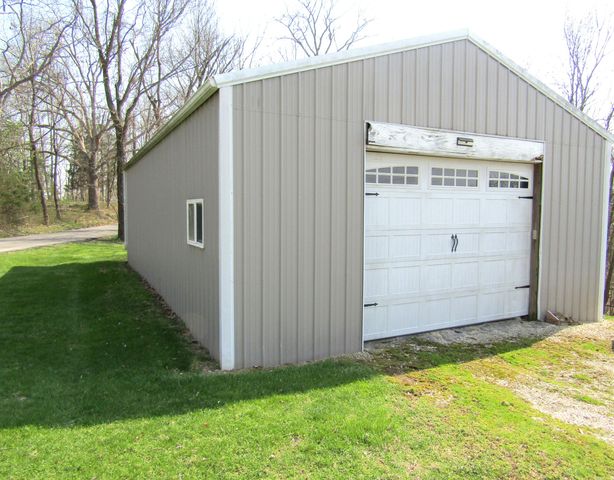 1098 Carey Mill Road, Lawrenceburg, KY 40342
