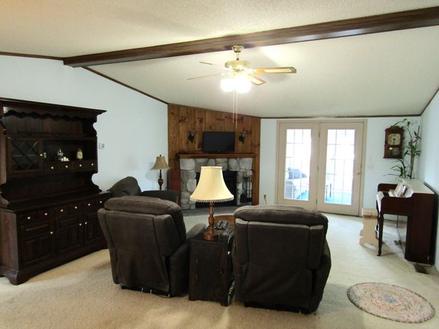 1098 Carey Mill Road, Lawrenceburg, KY 40342