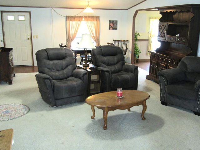 1098 Carey Mill Road, Lawrenceburg, KY 40342