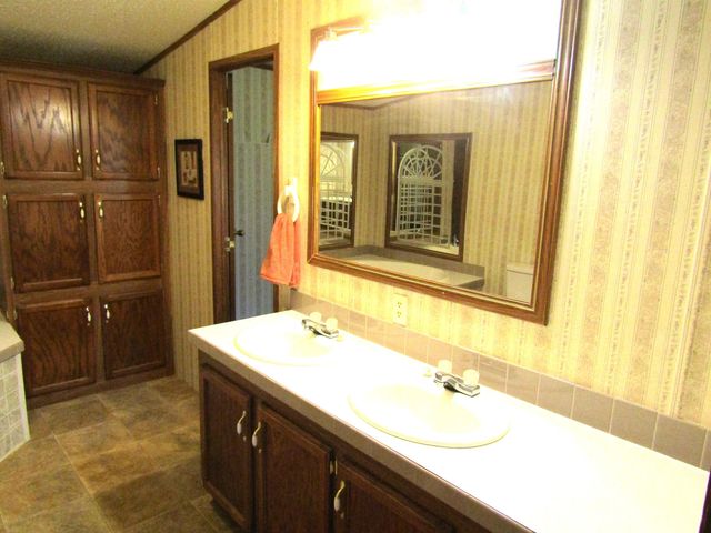 1098 Carey Mill Road, Lawrenceburg, KY 40342