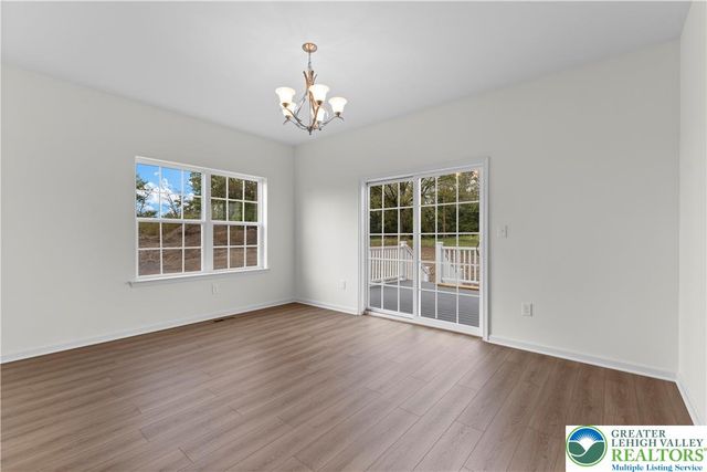 4929 Farrcroft Drive 83B, Forks Twp, PA 18078