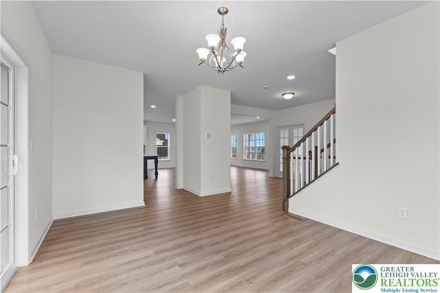 4929 Farrcroft Drive 83B, Forks Twp, PA 18078
