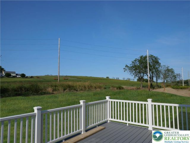 4929 Farrcroft Drive 83B, Forks Twp, PA 18078