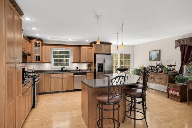 18885 Valley View Road, Eden Prairie, MN 55346