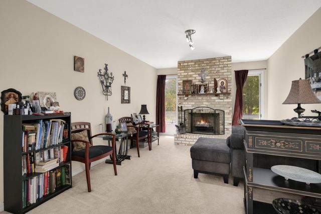 18885 Valley View Road, Eden Prairie, MN 55346