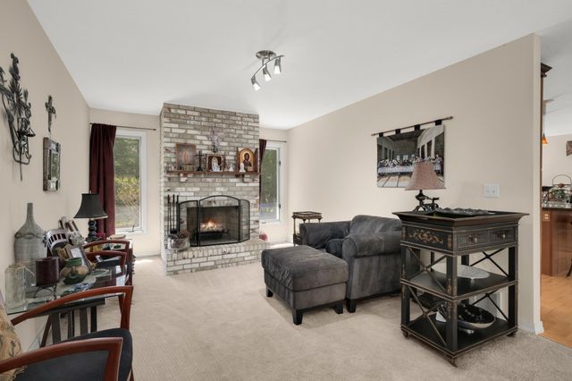 18885 Valley View Road, Eden Prairie, MN 55346
