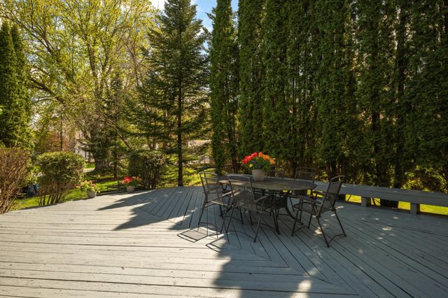18885 Valley View Road, Eden Prairie, MN 55346