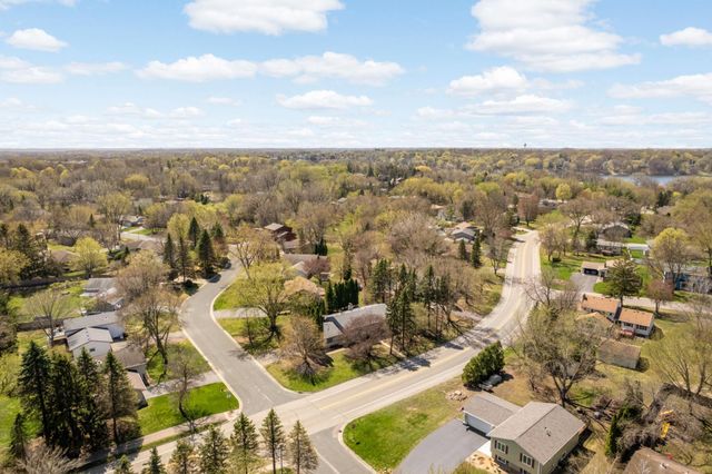 18885 Valley View Road, Eden Prairie, MN 55346