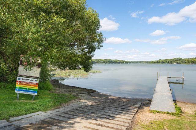 18885 Valley View Road, Eden Prairie, MN 55346
