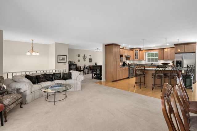 18885 Valley View Road, Eden Prairie, MN 55346