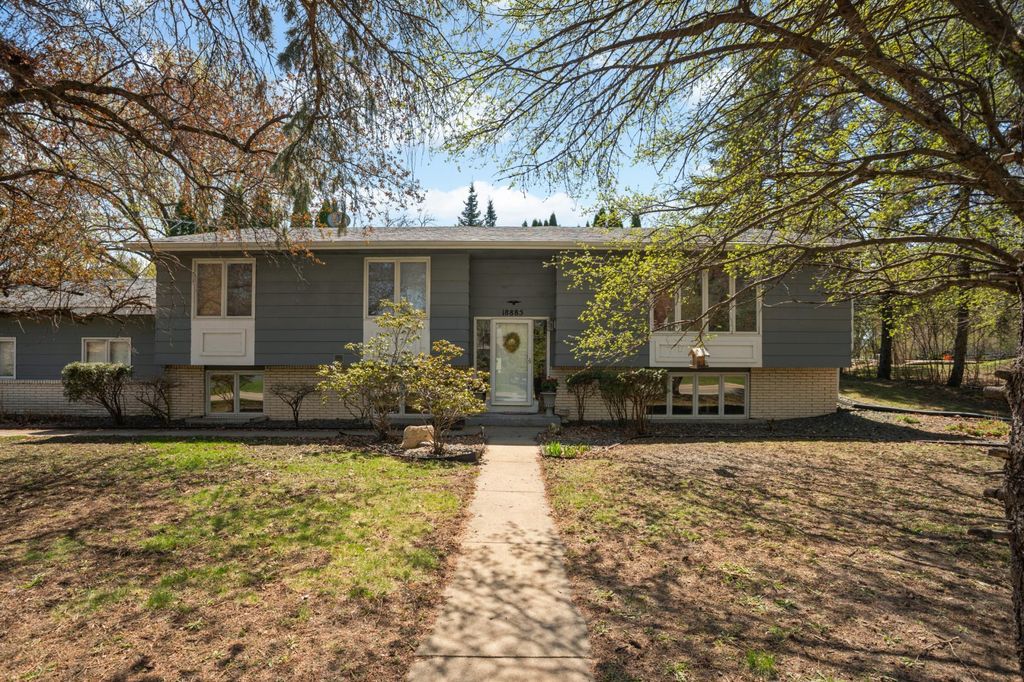 18885 Valley View Road, Eden Prairie, MN 55346