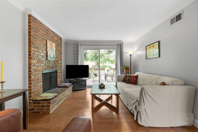 1105 Rial Dr, Bethel Park, PA 15102