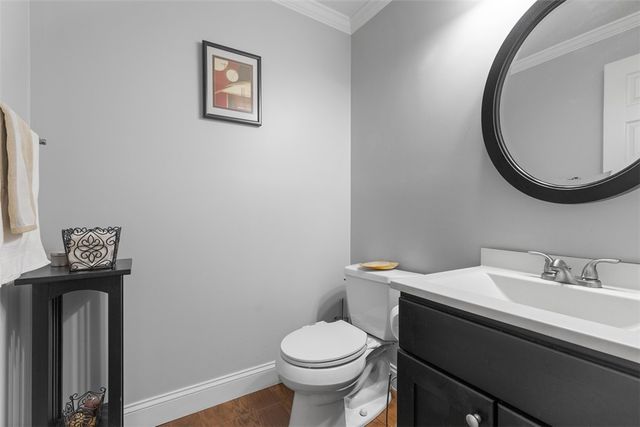 1105 Rial Dr, Bethel Park, PA 15102