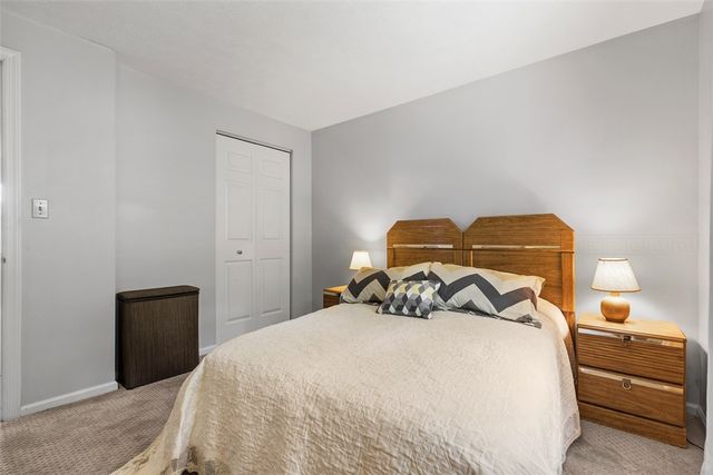 1105 Rial Dr, Bethel Park, PA 15102