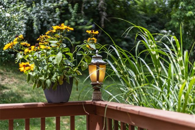 1105 Rial Dr, Bethel Park, PA 15102