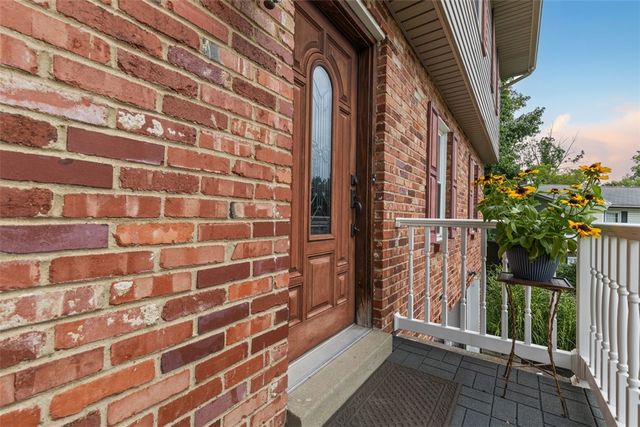 1105 Rial Dr, Bethel Park, PA 15102