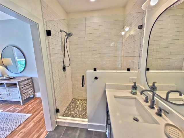 366 Hideaway Cove Drive, Seneca, SC 29672