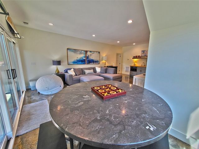 366 Hideaway Cove Drive, Seneca, SC 29672
