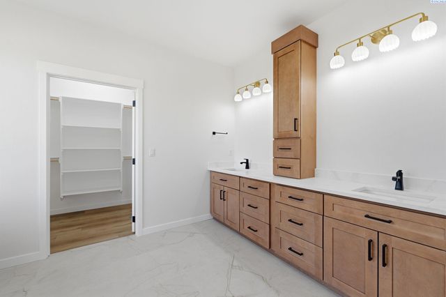 3934 Highview St., Richland, WA 99352