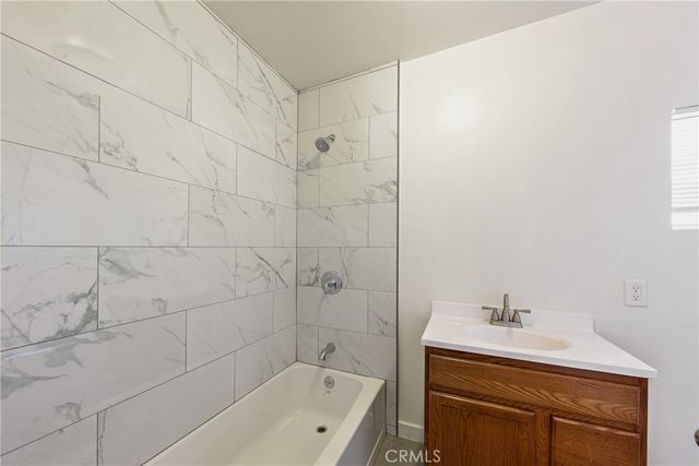 15323 Paramount, Paramount, CA 90723