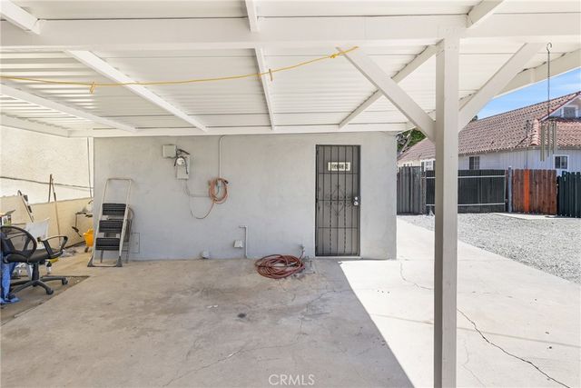 15323 Paramount, Paramount, CA 90723