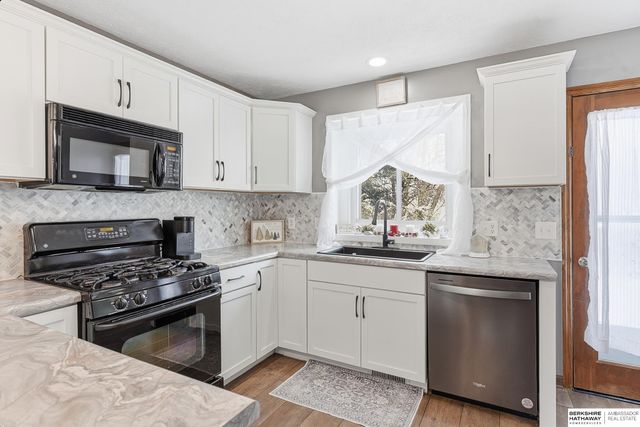 2504 Century Road, Bellevue, NE 68123