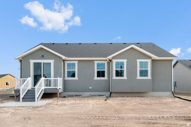 3036 W 2600 N, Clinton, UT 84015