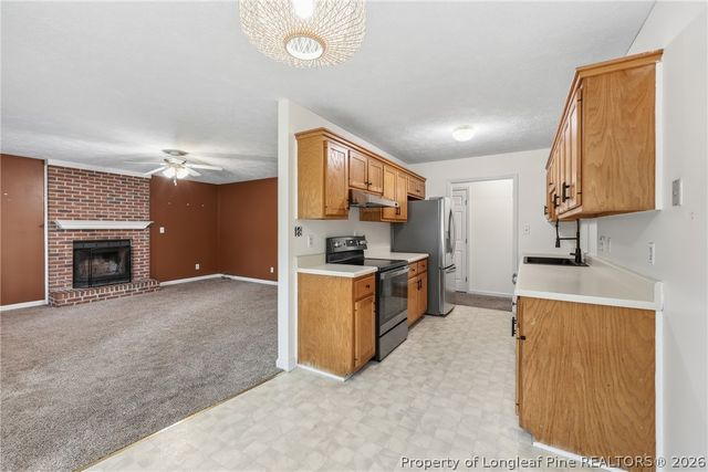 207 Cobblestone Court, Raeford, NC 28376