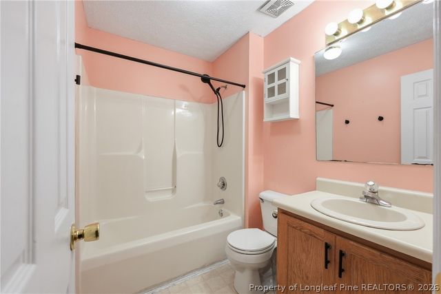 207 Cobblestone Court, Raeford, NC 28376