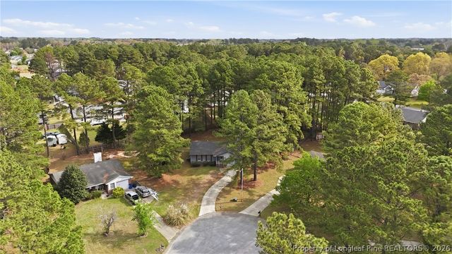 207 Cobblestone Court, Raeford, NC 28376