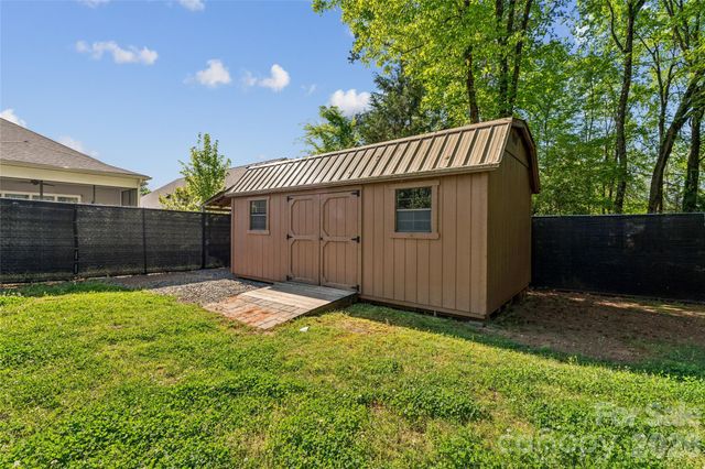 3063 Eva Drive NW, Concord, NC 28027