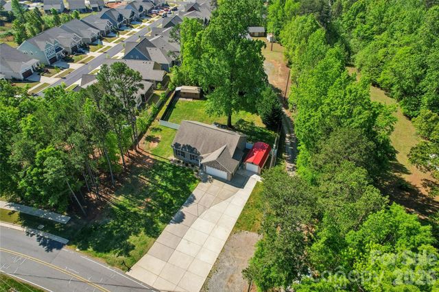 3063 Eva Drive NW, Concord, NC 28027