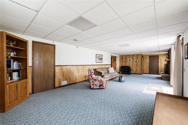 34 Freshfield Rise, Perinton, NY 14450