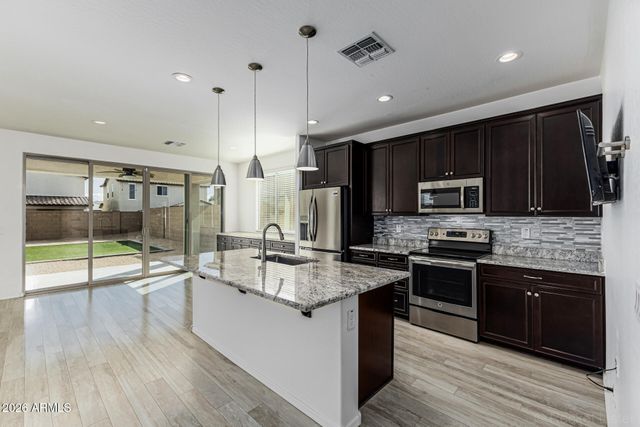 16643 W YUCATAN Drive, Surprise, AZ 85388