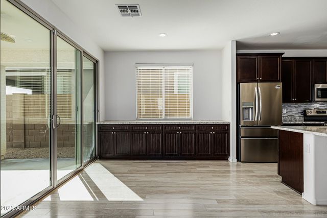 16643 W YUCATAN Drive, Surprise, AZ 85388